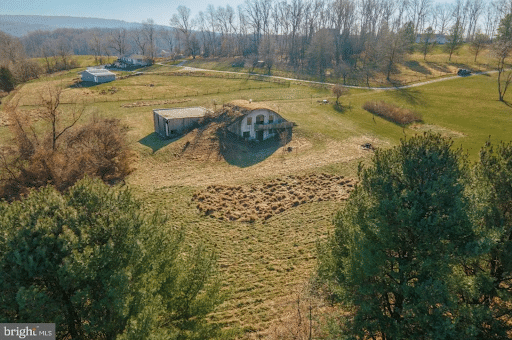 A property that looks like a hobbit house