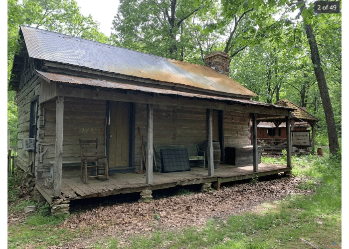 Abandoned cabin in Missouri real estate listing